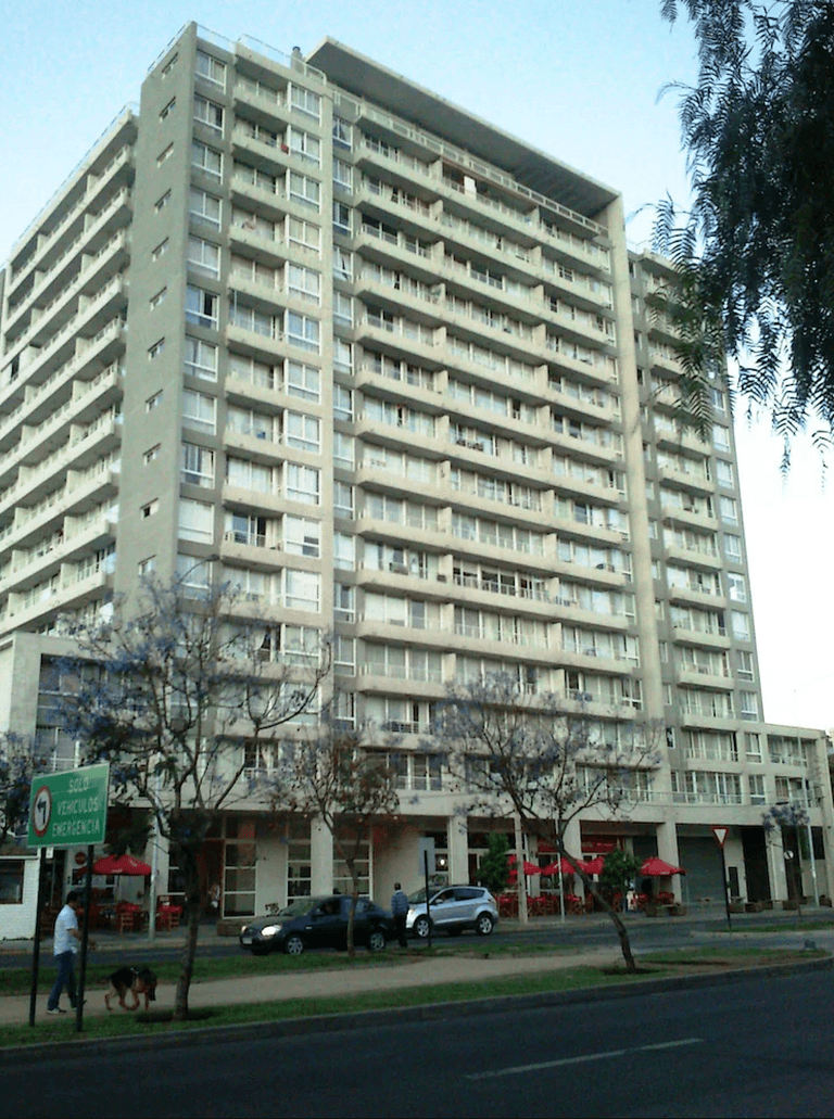 Estacionamiento Gratis | 4 huéspedes |